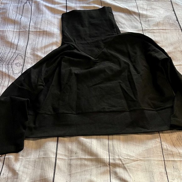 Tuckernuck Black Rollins Funnel Neck Pullover Size Med - Picture 6 of 13